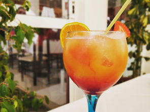 酒精飲料的多重演繹 從杯中雞尾酒到冷飲的文化融合